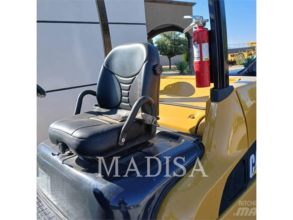 CAT LIFT TRUCKS DP50NM Carretillas diesel