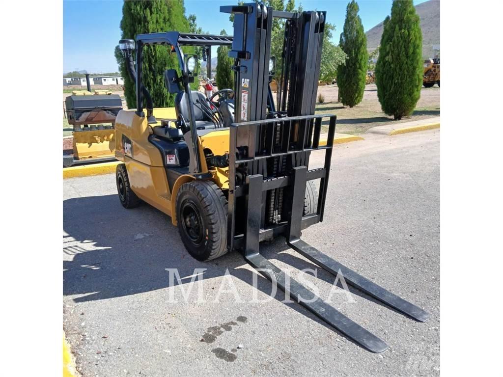 CAT LIFT TRUCKS DP50NM1 Carretillas diesel