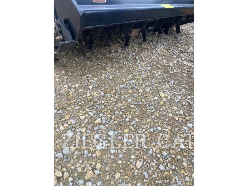CAT LT118 Gradas rotativas / rotocultivadores