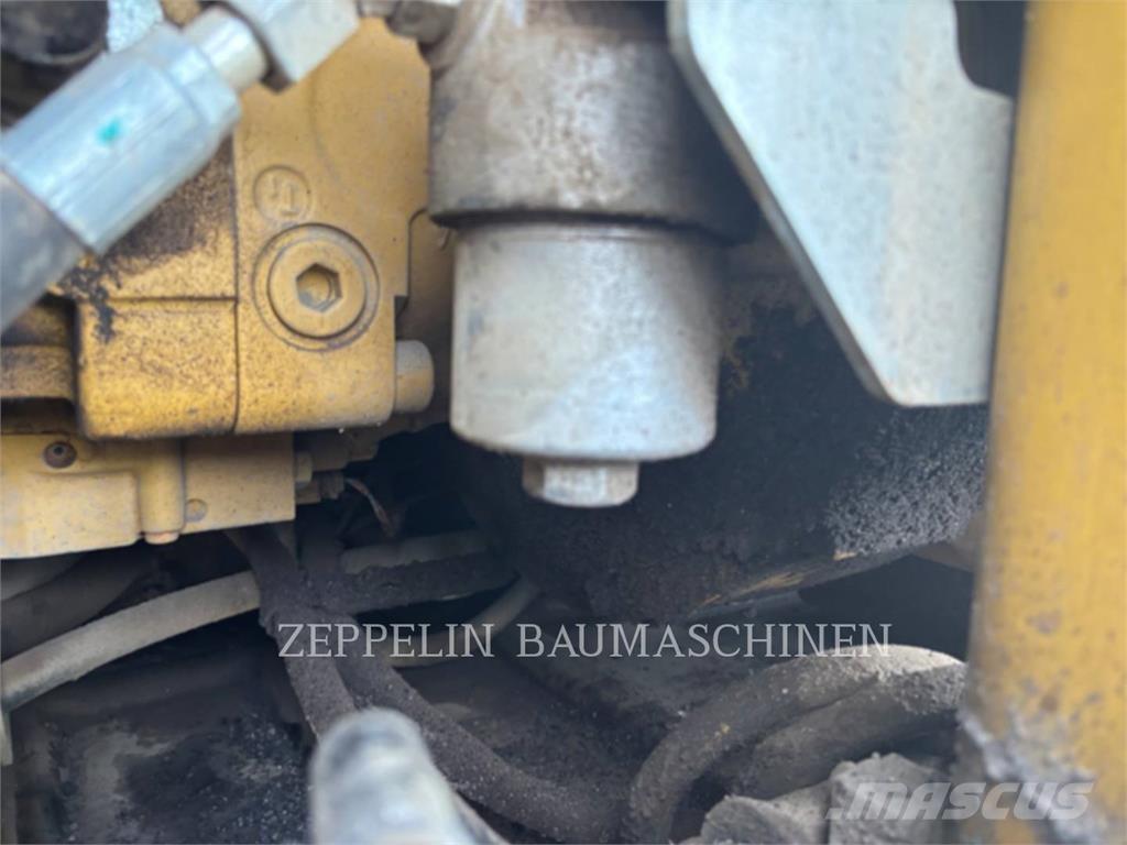 CAT M317F Excavadoras de ruedas