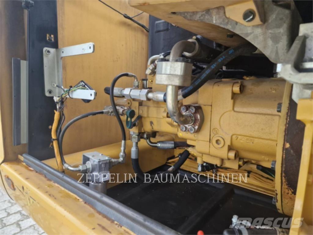 CAT M318D Excavadoras de ruedas