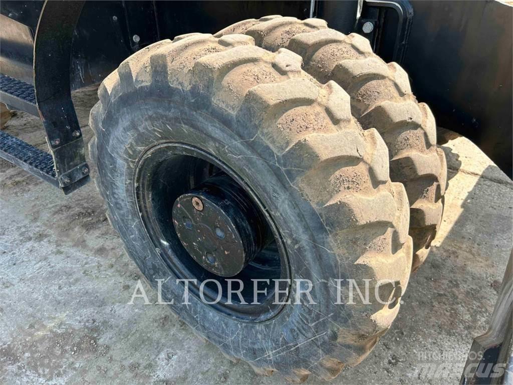 CAT M320 Excavadoras de ruedas
