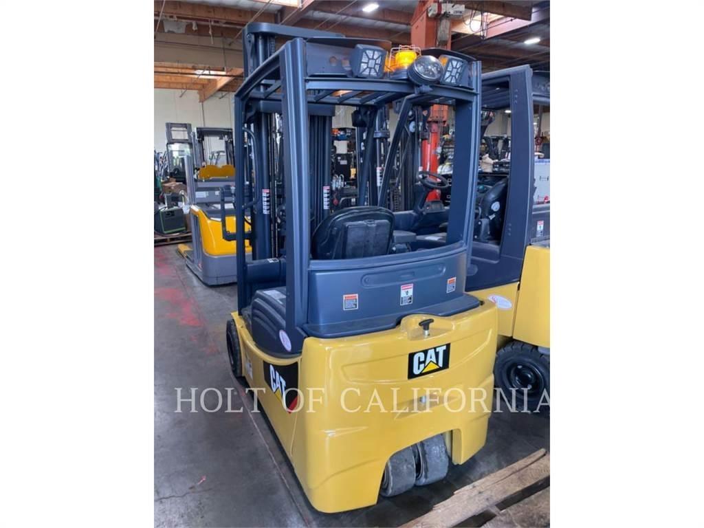 CAT MITSUBISHI 2ET4000 Carretillas de horquilla eléctrica