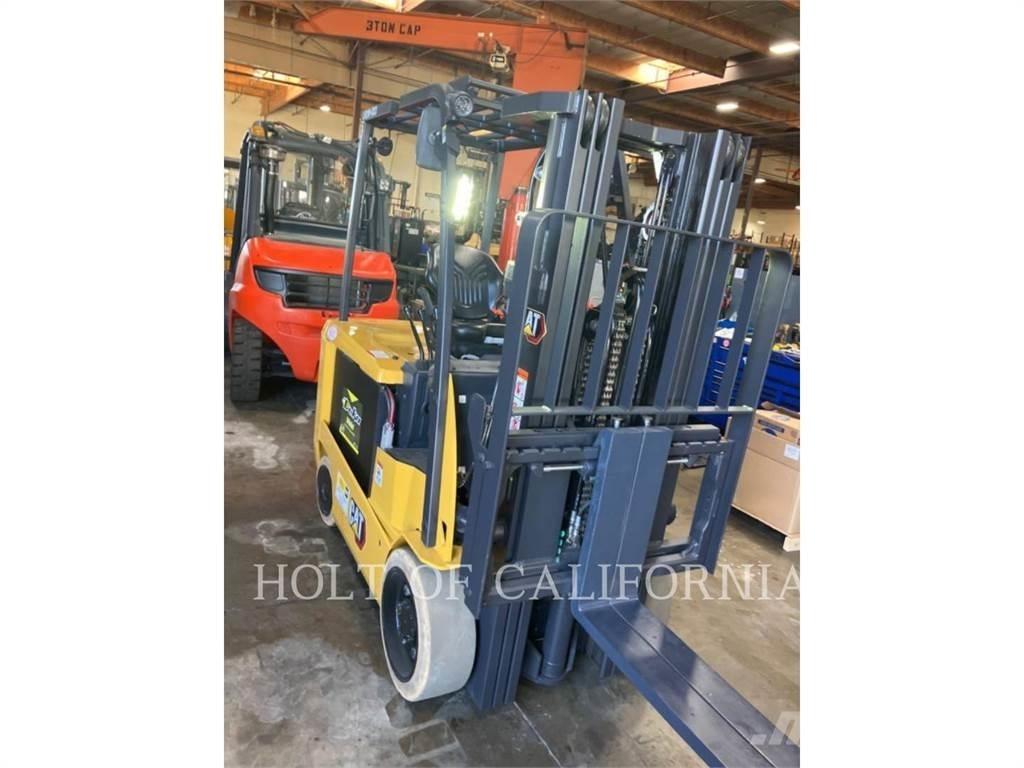 CAT MITSUBISHI EC30N3 Carretillas de horquilla eléctrica