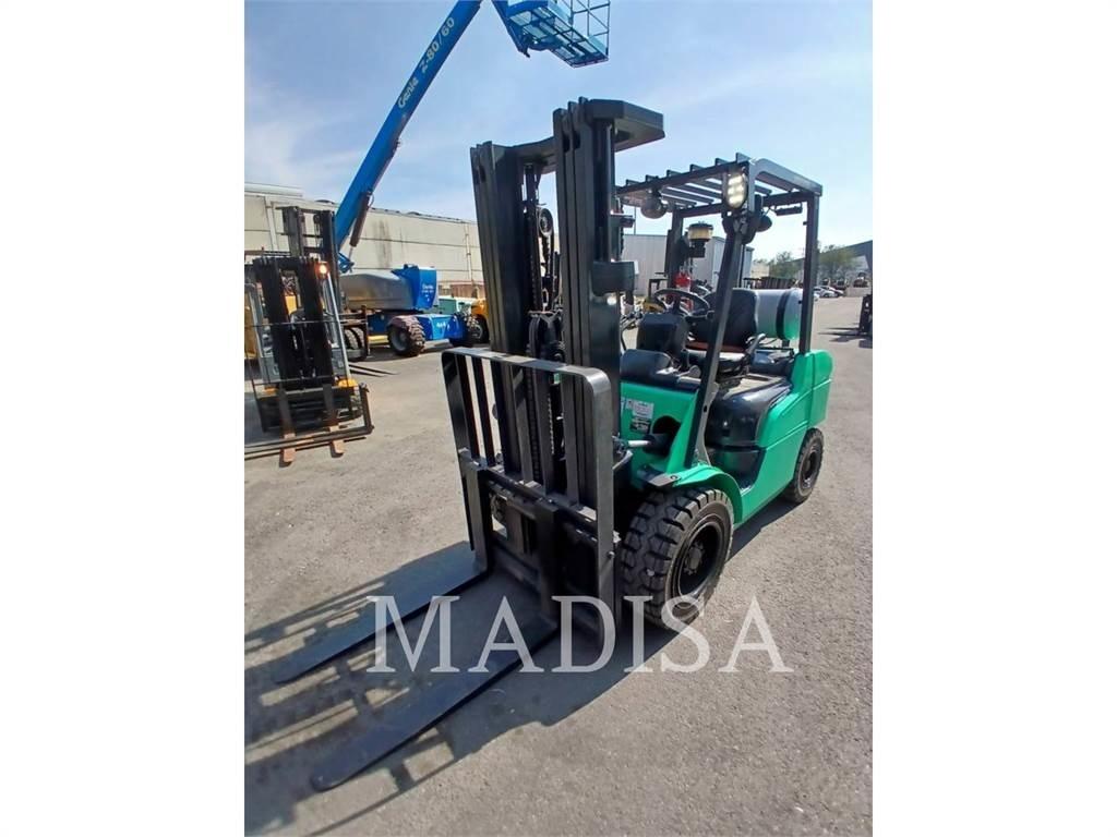 CAT MITSUBISHI FG30N-LP Otras carretillas elevadoras