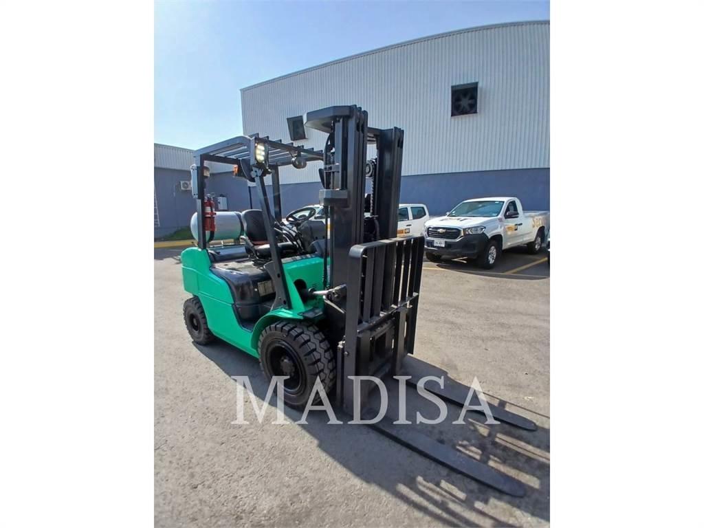 CAT MITSUBISHI FG30N-LP Otras carretillas elevadoras