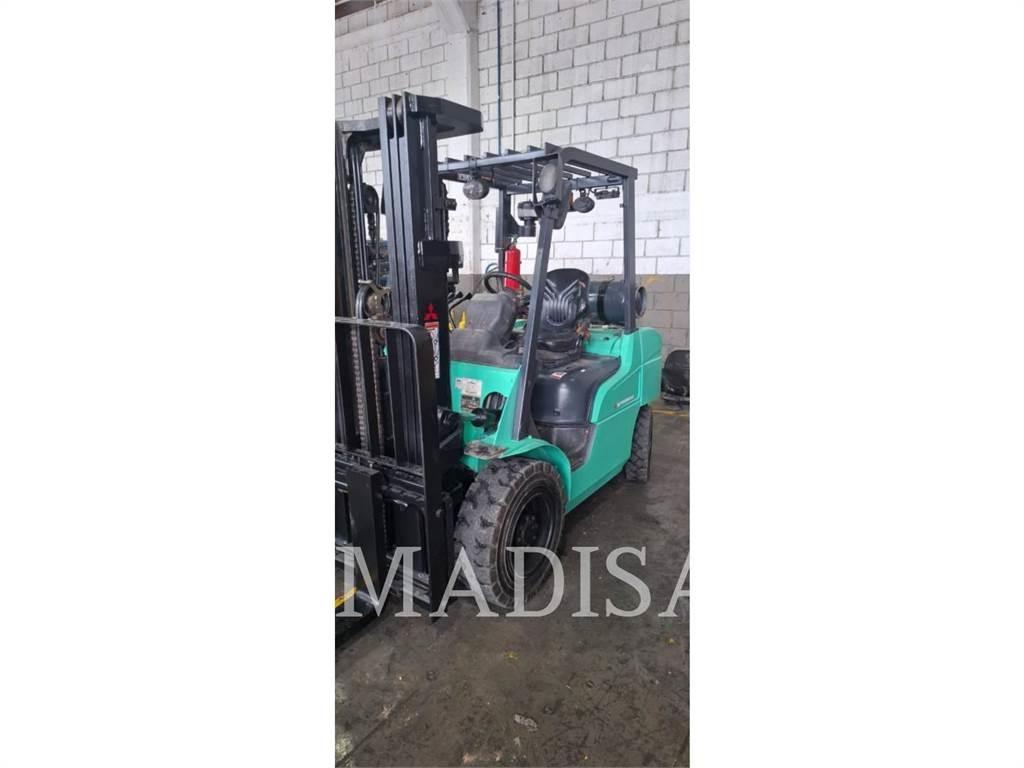 CAT MITSUBISHI FG30N-LP Otras carretillas elevadoras