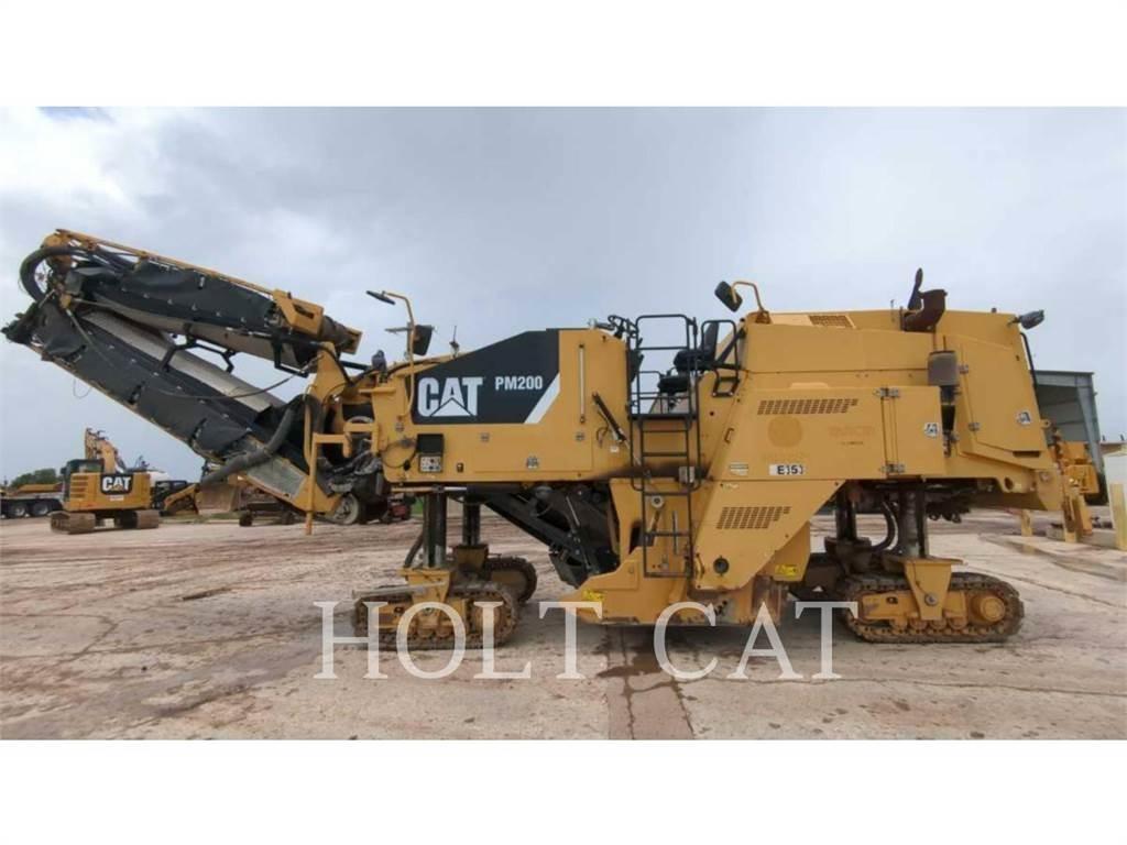 CAT PM200 Equipos para la estabilización de suelos y reciclaje de asfalto