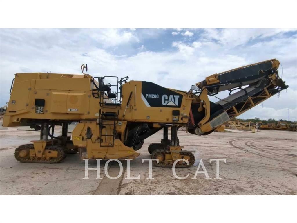 CAT PM200 Equipos para la estabilización de suelos y reciclaje de asfalto