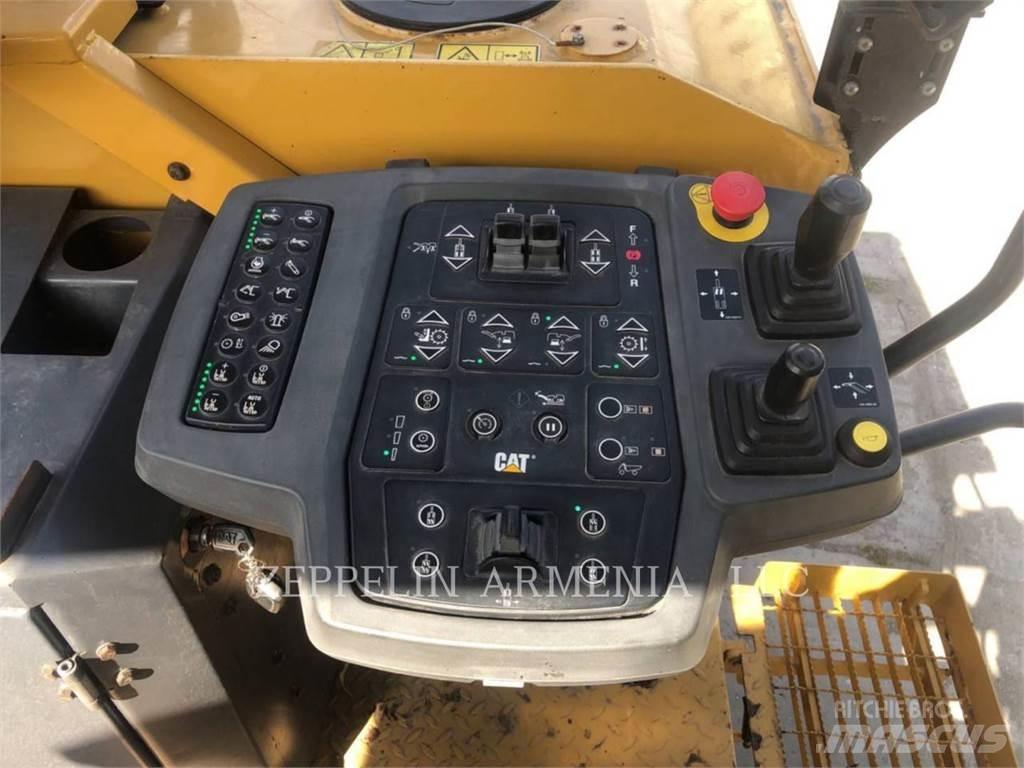 CAT PM620-02LRC Máquinas moledoras de asfalto en frío