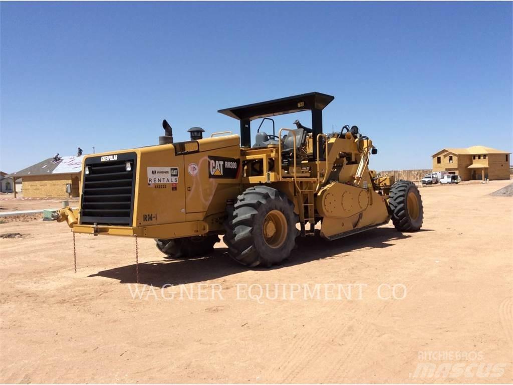 CAT RM-300 Equipos para la estabilización de suelos y reciclaje de asfalto