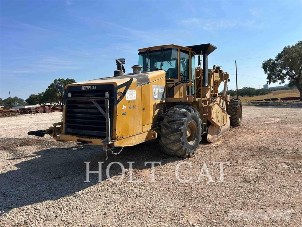 CAT RM300 Equipos para la estabilización de suelos y reciclaje de asfalto