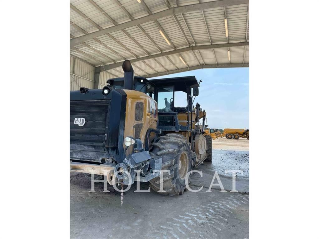 CAT RM400 CAB Equipos para la estabilización de suelos y reciclaje de asfalto
