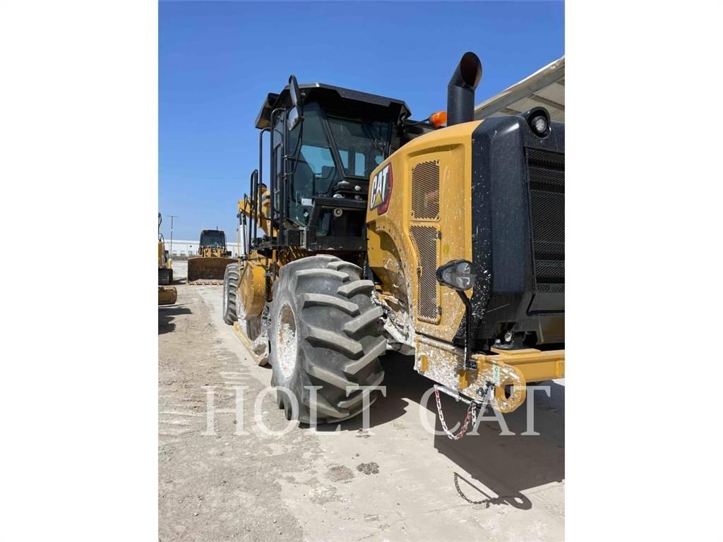 CAT RM400 CAB Equipos para la estabilización de suelos y reciclaje de asfalto