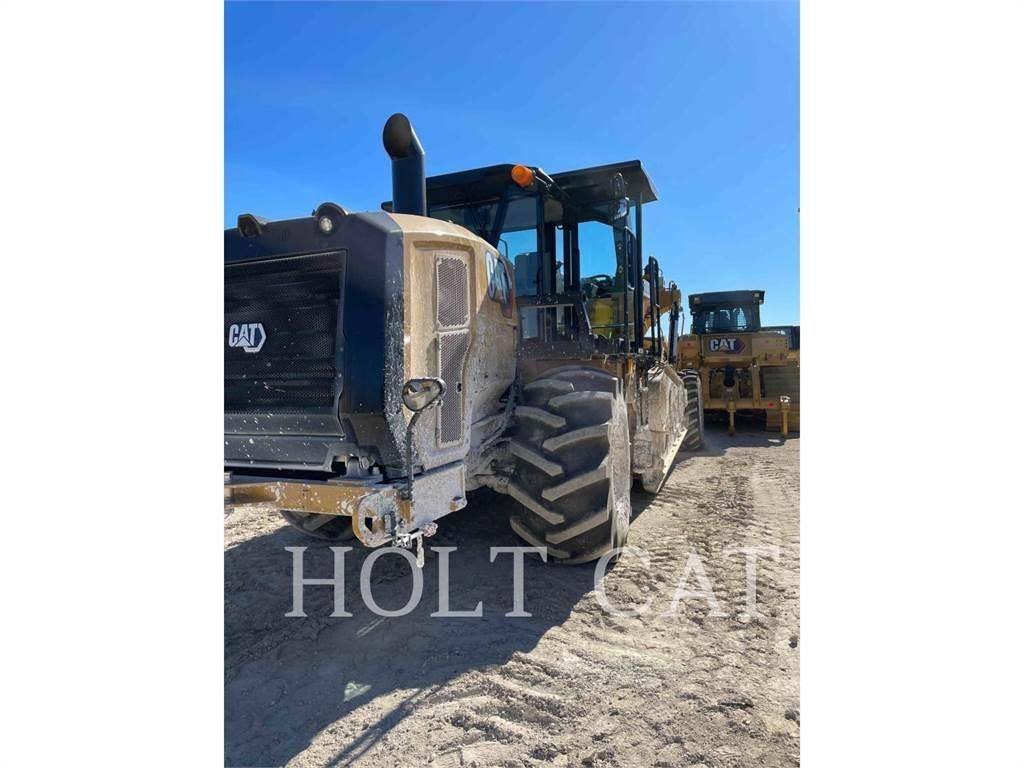 CAT RM400 CAB Equipos para la estabilización de suelos y reciclaje de asfalto