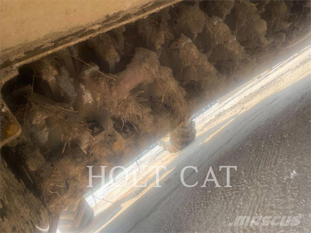 CAT RM400 CAB Equipos para la estabilización de suelos y reciclaje de asfalto