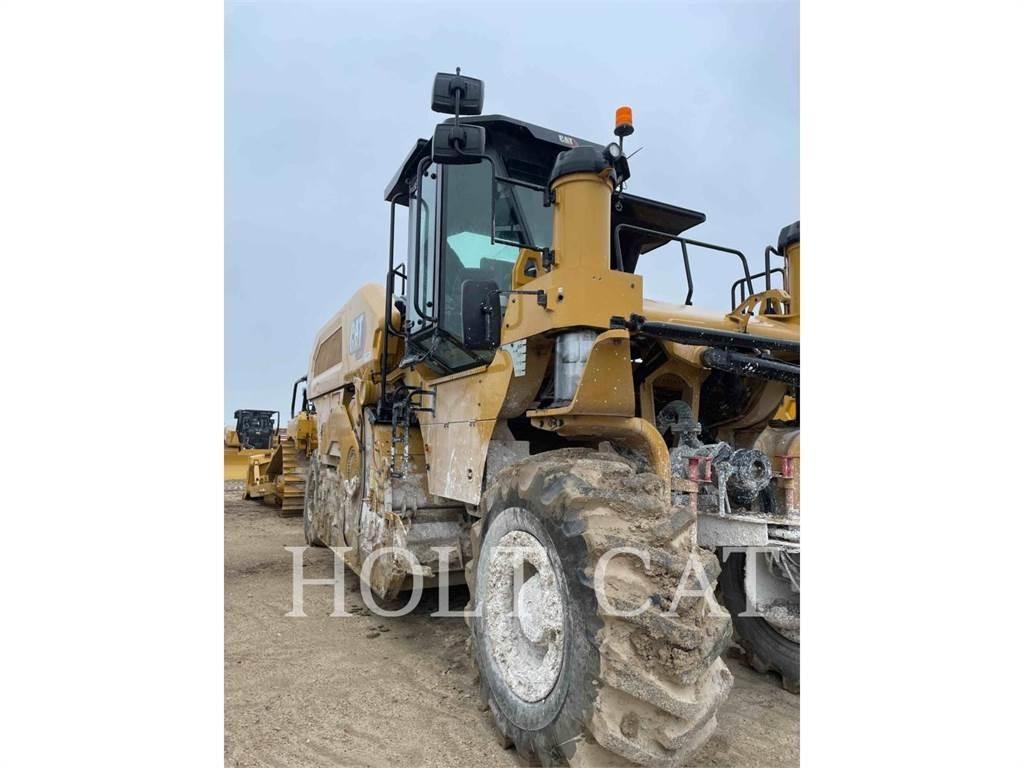 CAT RM600 CAB Equipos para la estabilización de suelos y reciclaje de asfalto