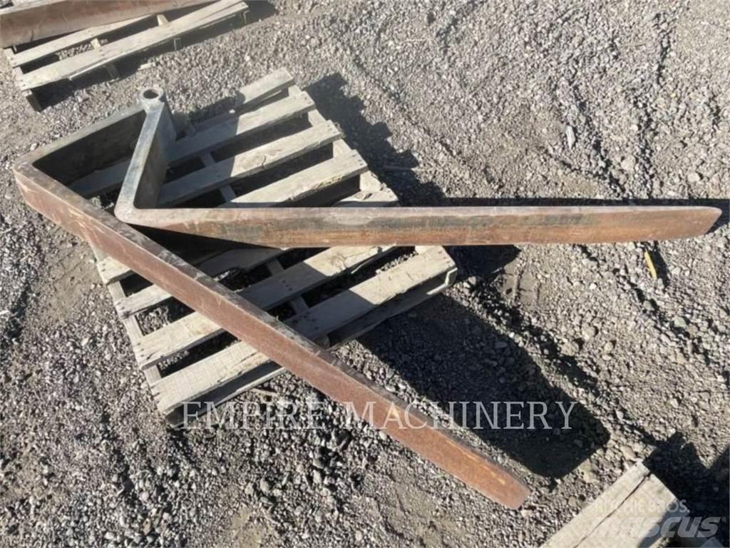 CAT TH TNS72 Uñas para carretilla