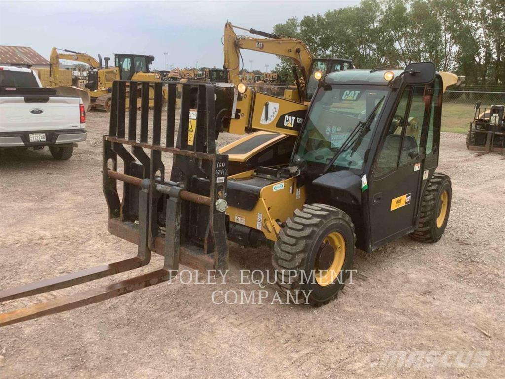 CAT TH255C Carretillas telescópicas