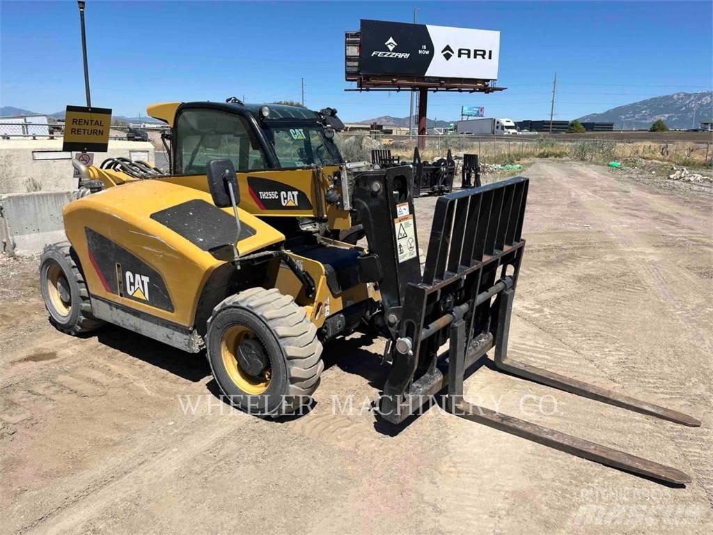 CAT TH255C CB Carretillas telescópicas