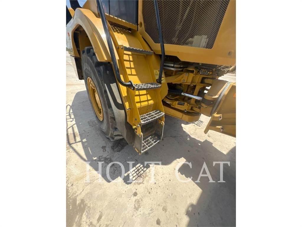 CAT W00 725 Camiones cisterna