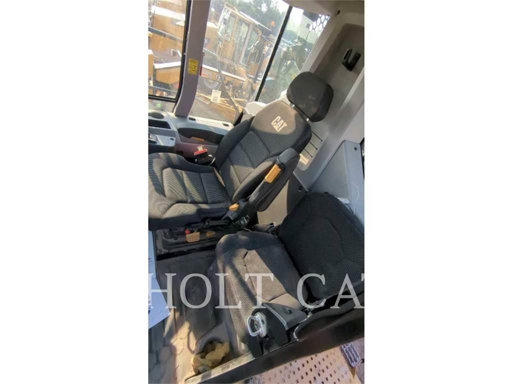 CAT W00 740GC Camiones cisterna