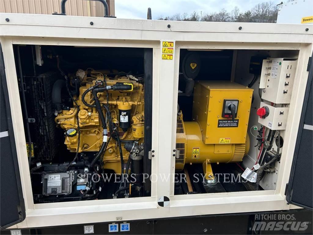 CAT XQ-60 48KW Otros generadores