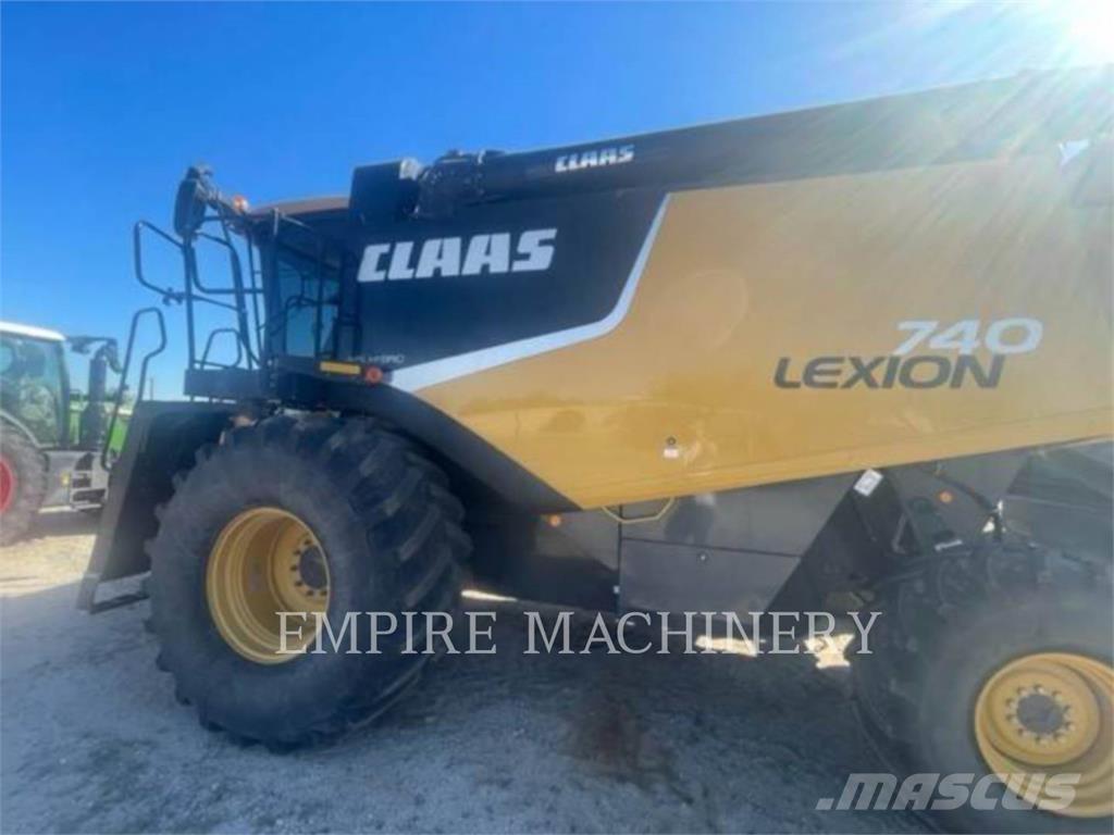 Claas LEXION 740 Otros equipos usados para la recolección de forraje
