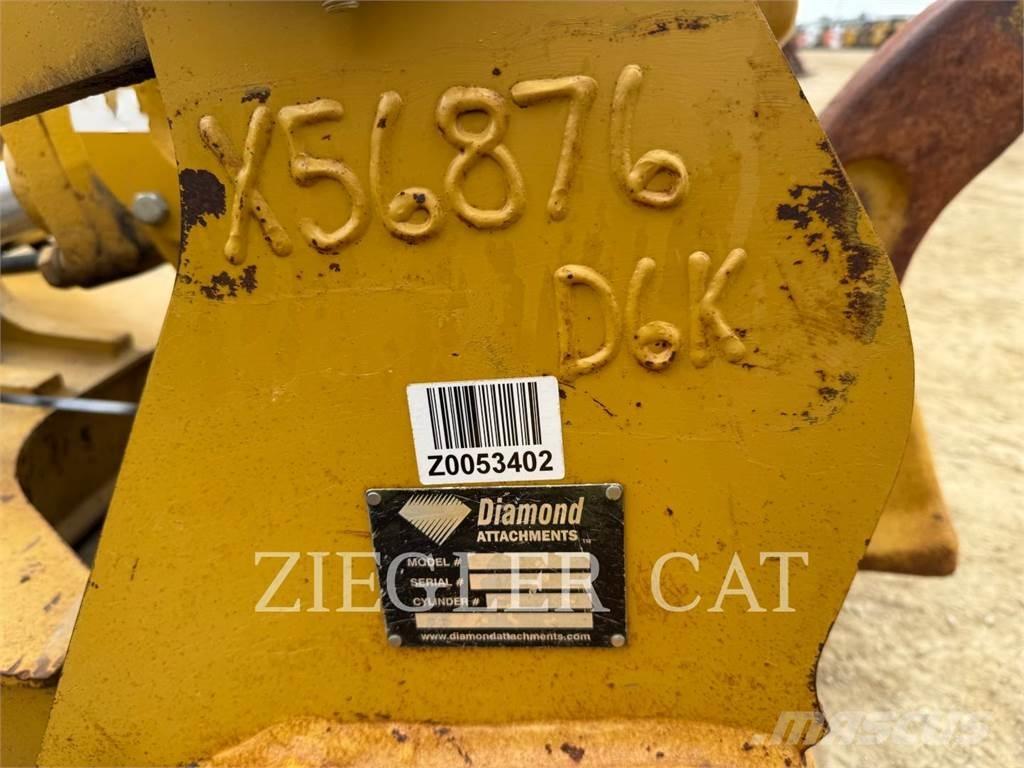 Diamond MFG. RIPD6K_DI Buldozer sobre oruga