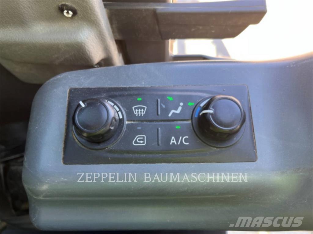 Doosan DX63-3 Excavadoras de cadenas