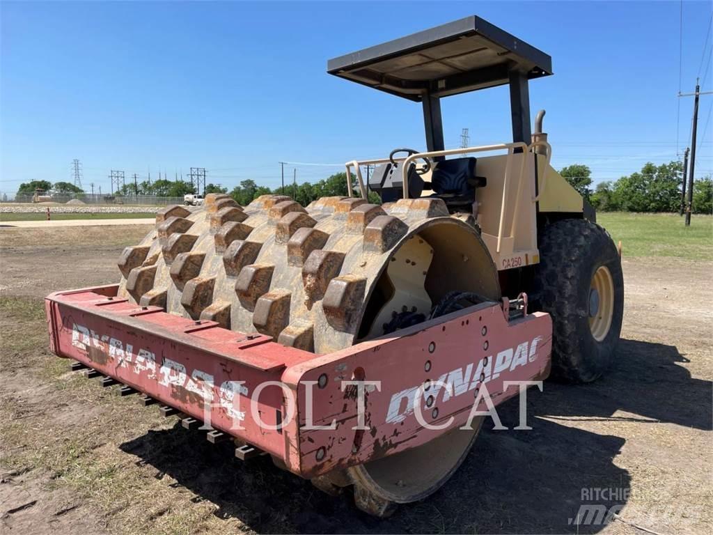 Dynapac CA250D Rodillos de un solo tambor