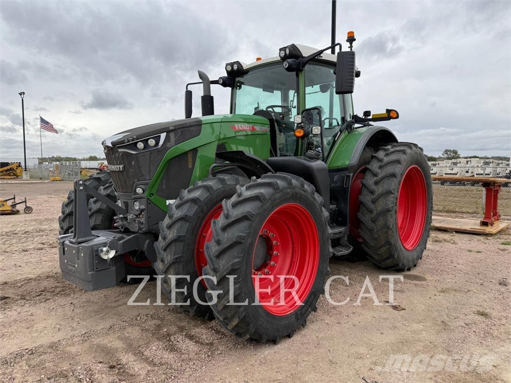 Fendt 933 VARIO Tractores