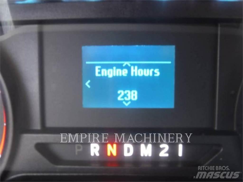 Ford / New Holland F750 Camiones cisterna