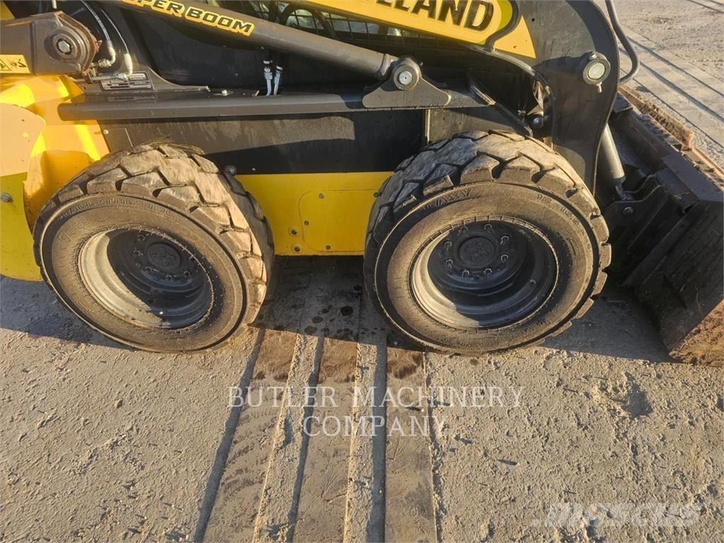 Ford / New Holland L318 Minicargadoras