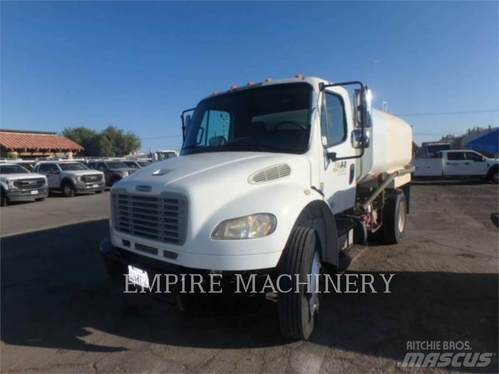 Freightliner 2K WT Camiones cisterna