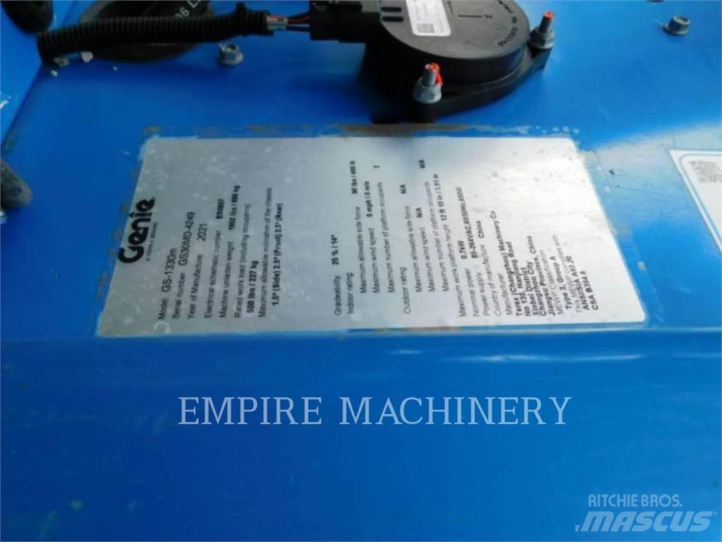 Genie GS1330 Plataforma de trabajo articulada
