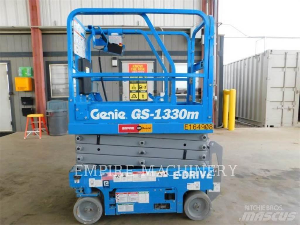 Genie GS1330 Plataforma de trabajo articulada