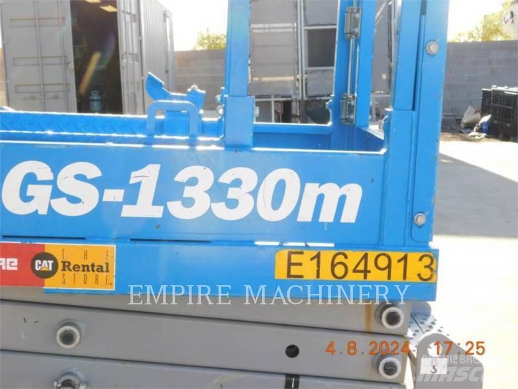 Genie GS1330 Plataforma de trabajo articulada
