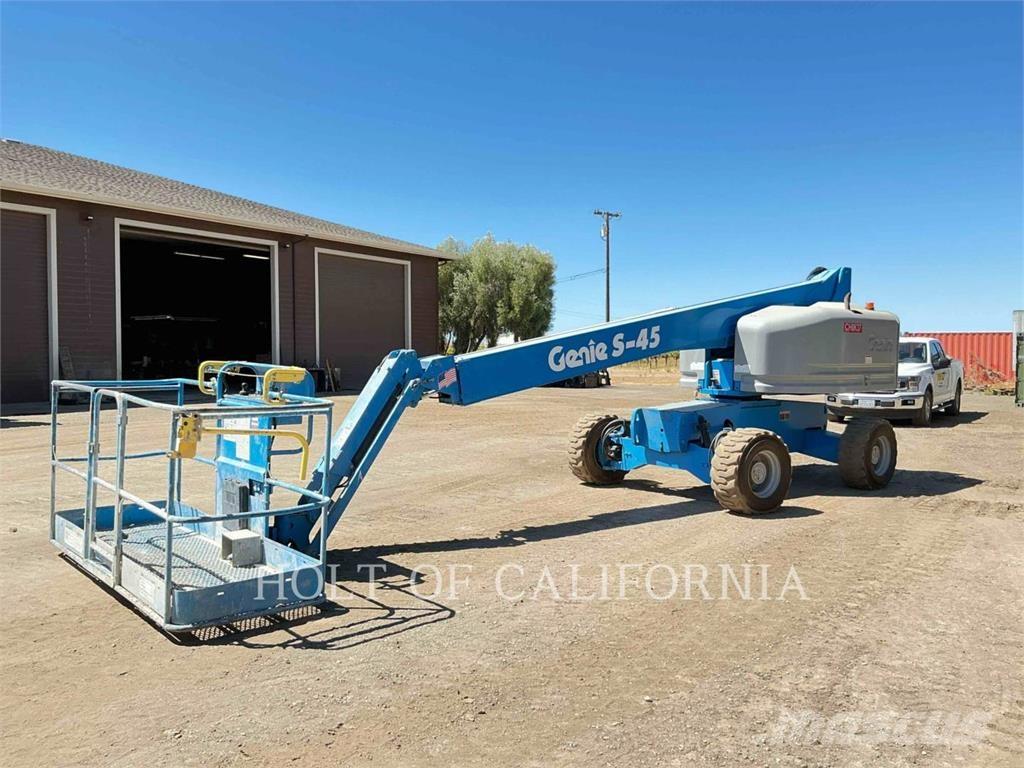 Genie S-45 Plataforma de trabajo articulada