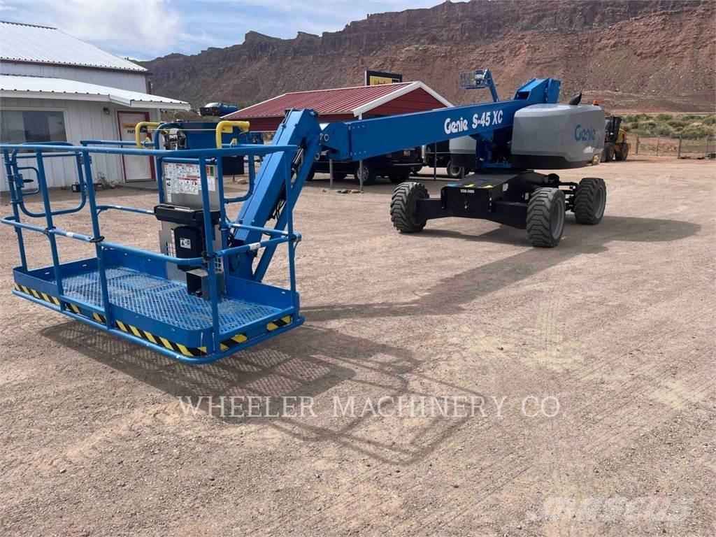 Genie S45XC Plataforma de trabajo articulada