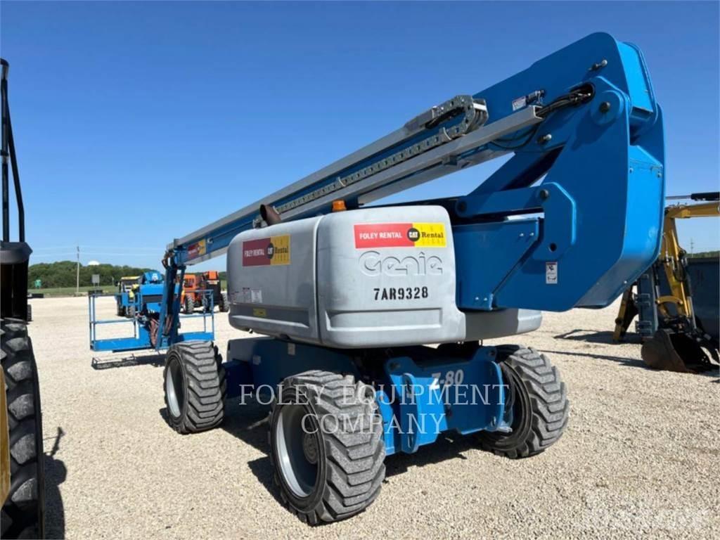 Genie Z80/60D4W Plataforma de trabajo articulada