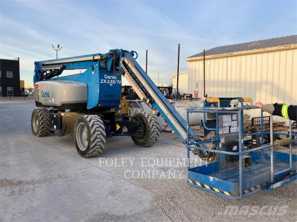 Genie ZX13570D4W Plataforma de trabajo articulada