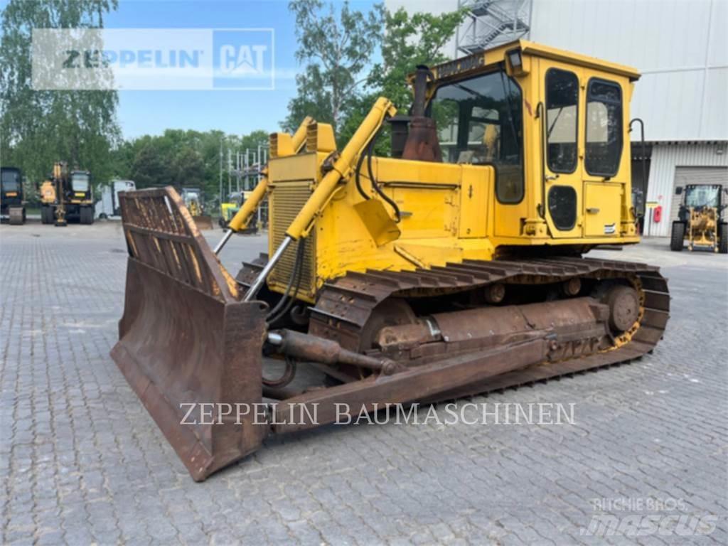 Hanomag (KOMATSU) D500E Buldozer sobre oruga