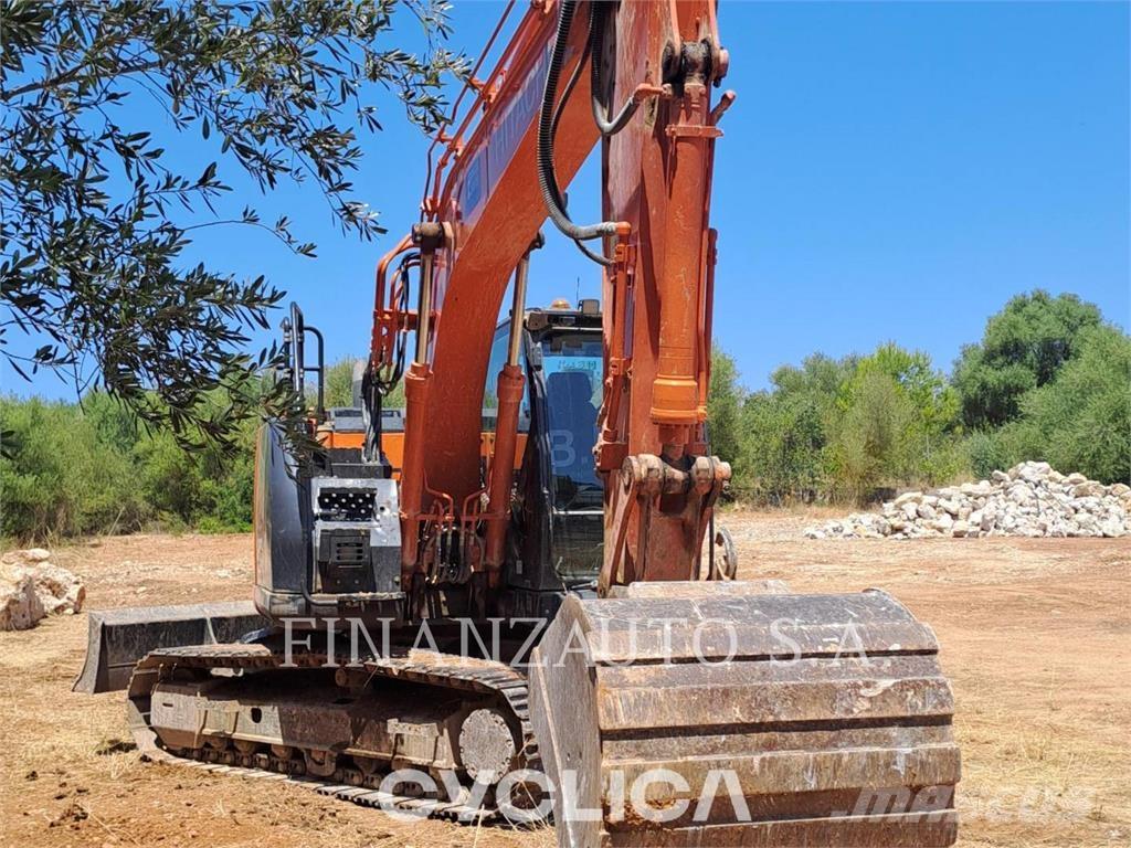 Hitachi ZX135 Excavadoras de cadenas