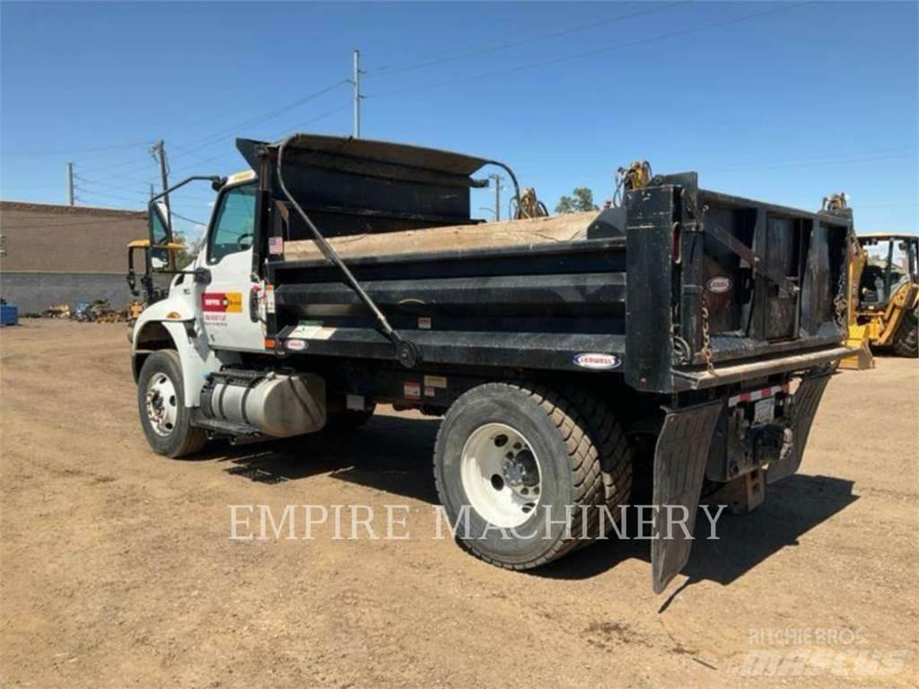 International 6YD DUMP Camiones cisterna