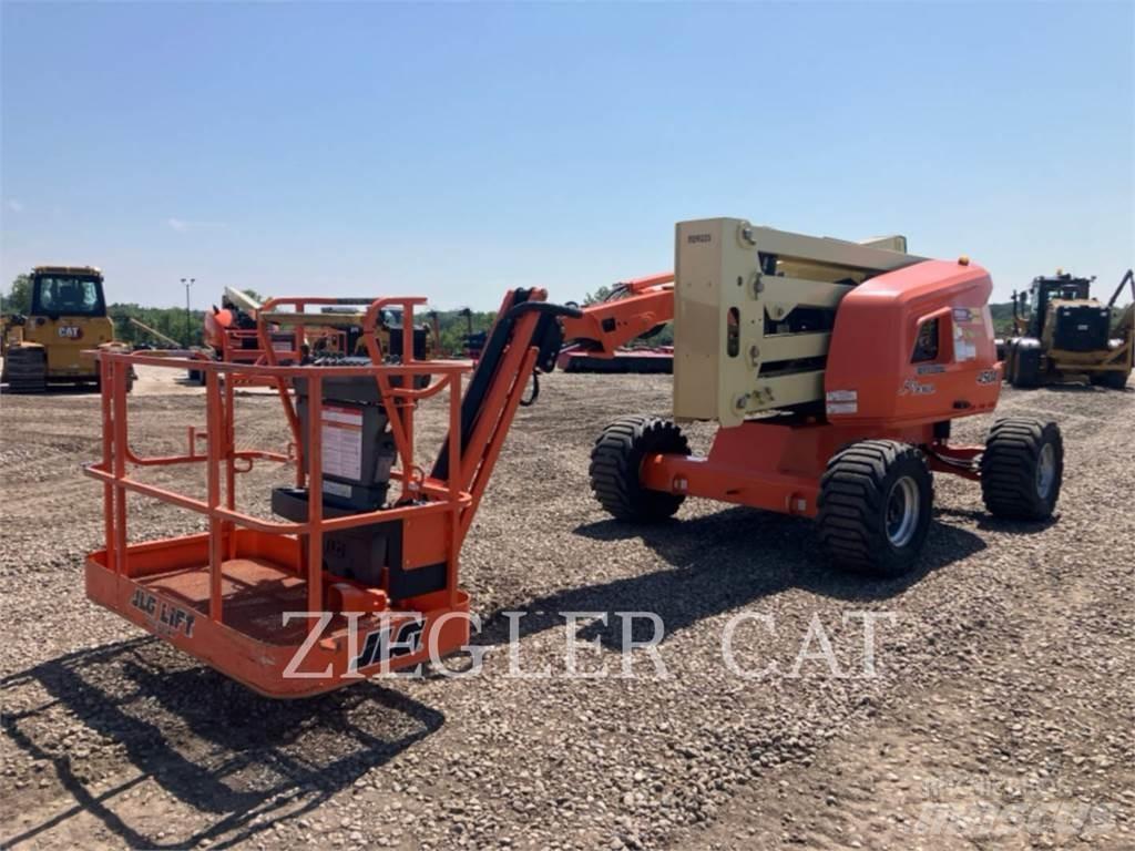 JLG 450AJ Plataforma de trabajo articulada