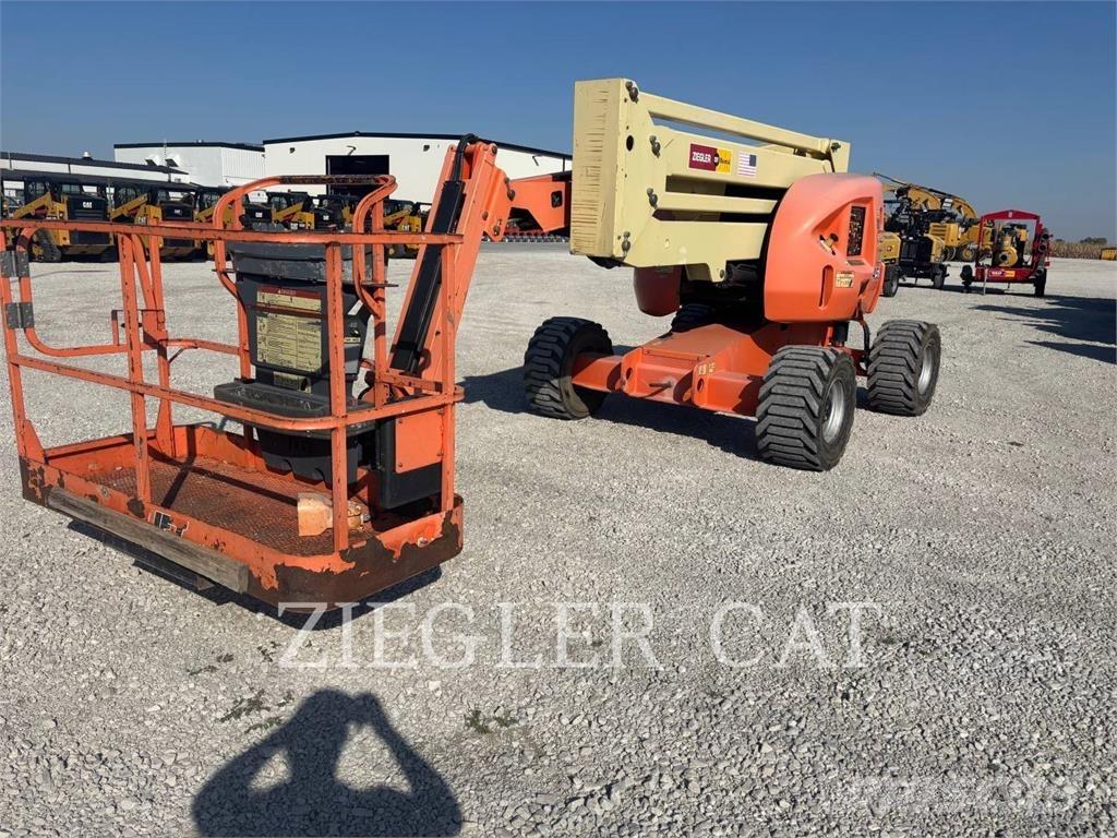 JLG 450AJ Plataforma de trabajo articulada