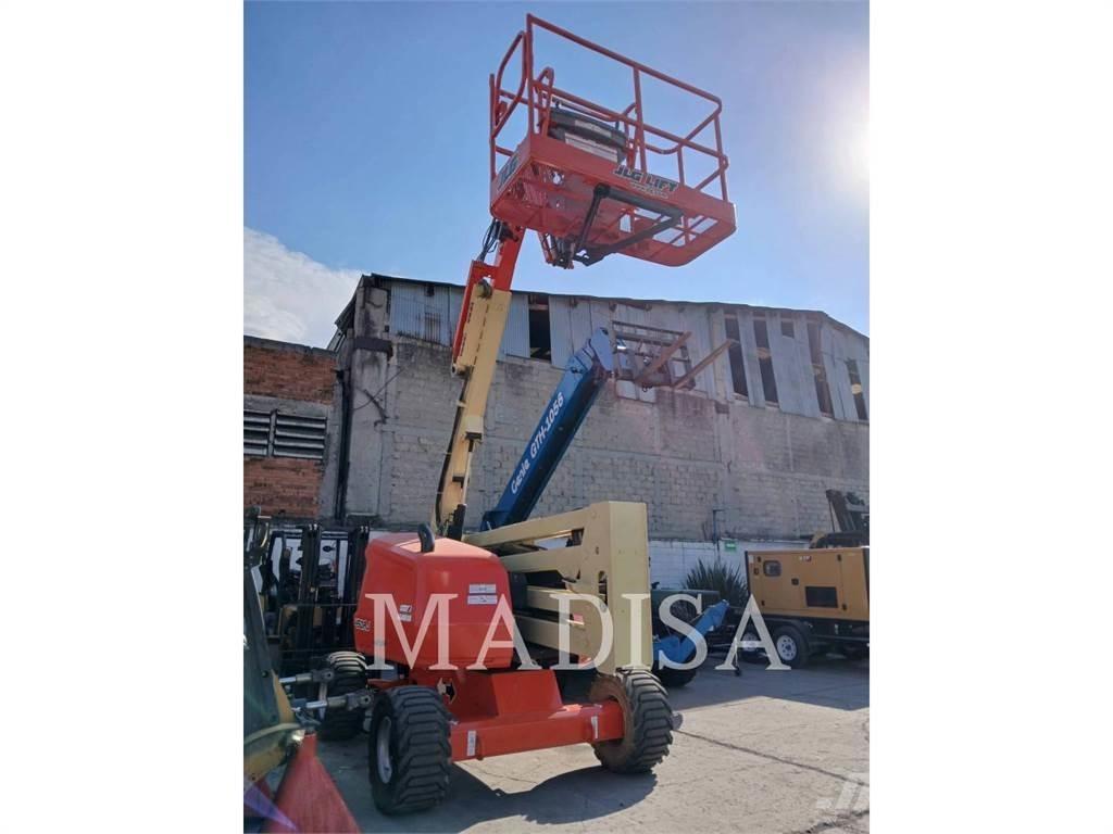 JLG 450AJ 4WD Plataforma de trabajo articulada