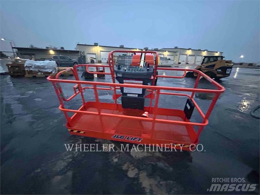 JLG 460SJ SP Plataforma de trabajo articulada