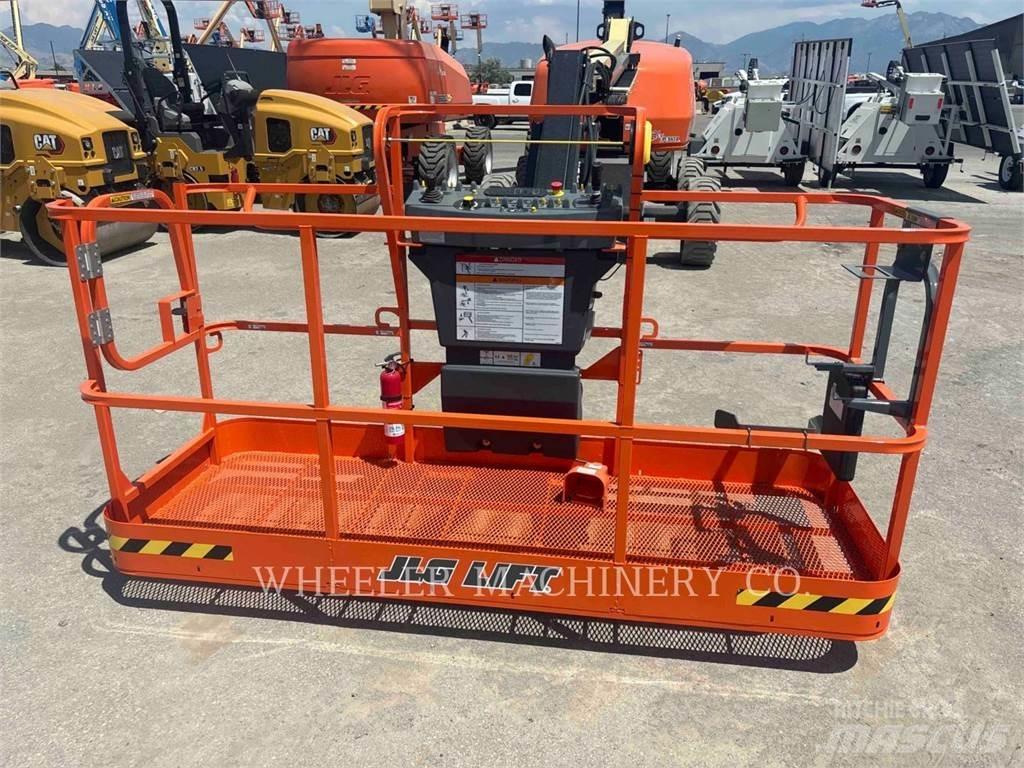 JLG 460SJ SP Plataforma de trabajo articulada
